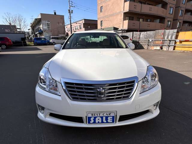 クラウン2.5 ロイヤルサルーン i-Four 4WD