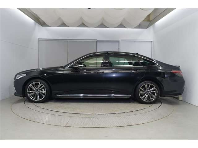 クラウンハイブリッド 2.5 RS アドバンス