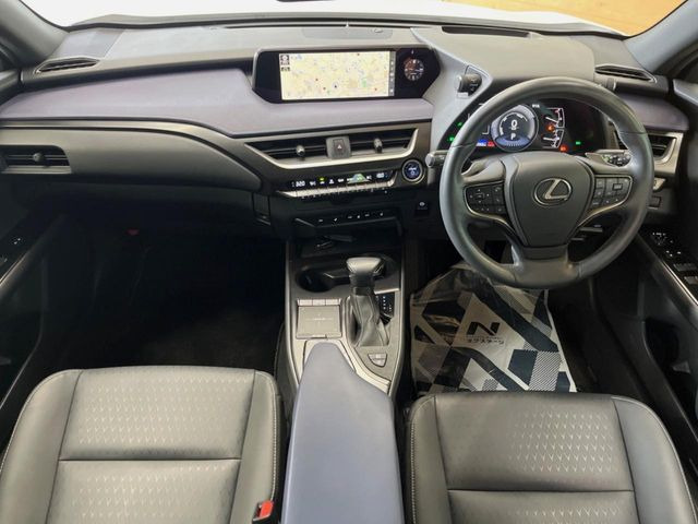 UX250h アーバン エレガンス