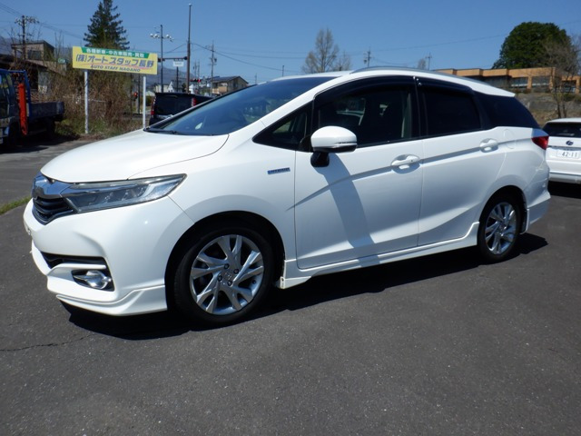 シャトル1.5 ハイブリッド Z