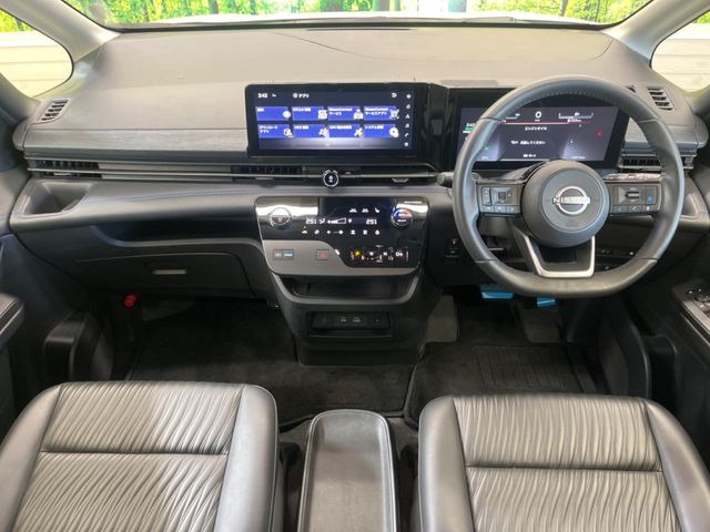 セレナ1.4 e-POWER AUTECH