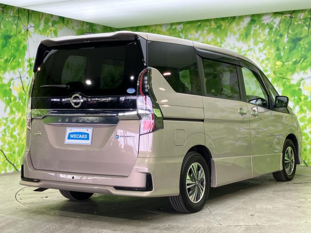 セレナ1.2 e-POWER ハイウェイスターV