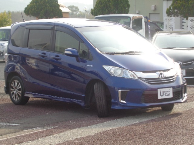 フリードハイブリッド1.5 ジャストセレクション