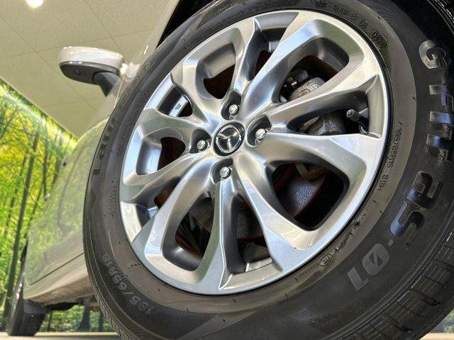 �y����15�C���`�A���~�z�C�[���z�O�ςɃ}�b�`���������A���~�z�C�[���𑕒����Ă���܂��B�e��ЊO�A���~�z�C�[����A�X�^�b�h���X�^�C�����戵�����Ă���܂��B���񂲑��k����������