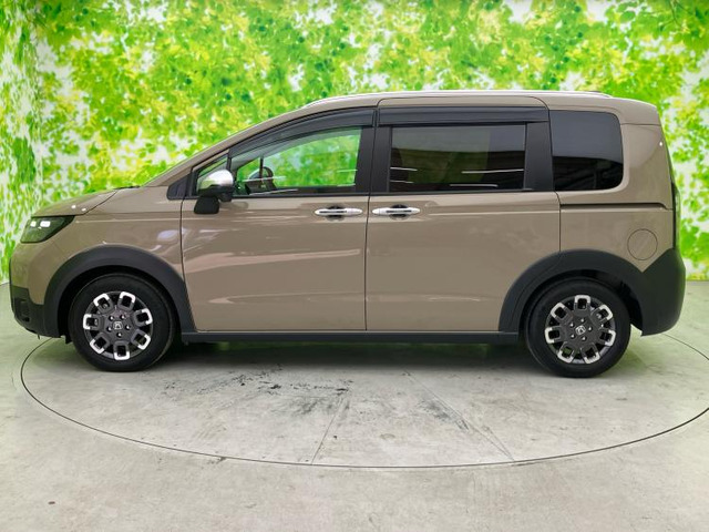 フリード1.5 クロスター