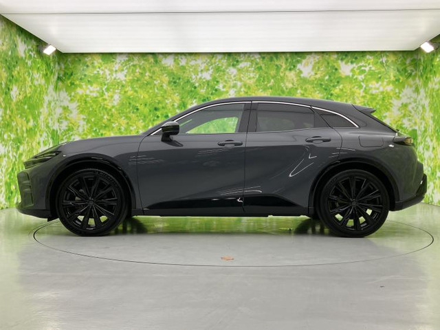 クラウンスポーツ2.5 Z E-Four 4WD