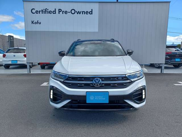 T-RocR ブラック スタイル パフォーマンス 4WD