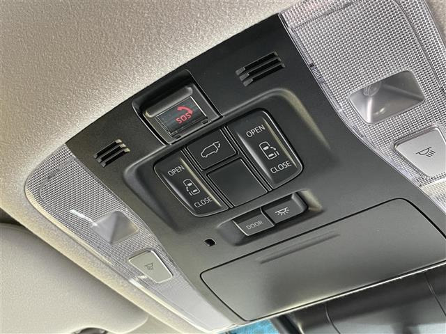 ヴェルファイアハイブリッド2.4 ZR 4WD