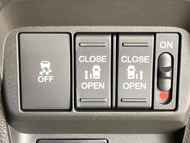 フリード1.5 e:HEV クロスター