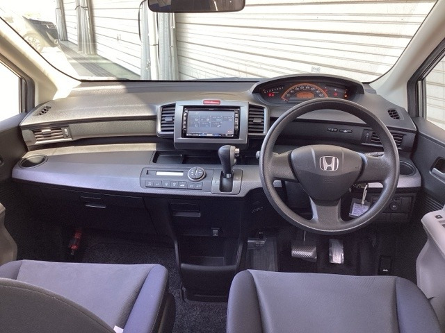 フリード1.5 G ジャストセレクション