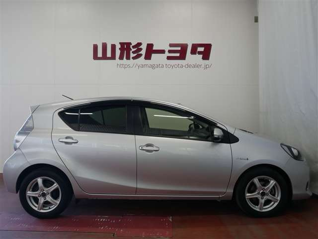 アクア1.5 G ブラックソフトレザーセレクション