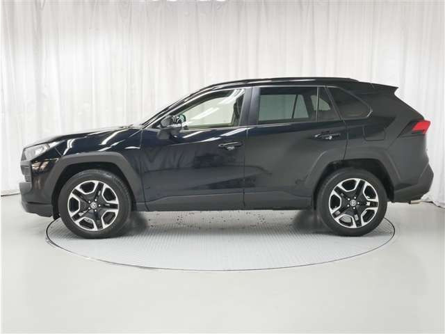 RAV42.0 アドベンチャー 4WD