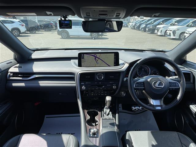 RX300 Fスポーツ 4WD