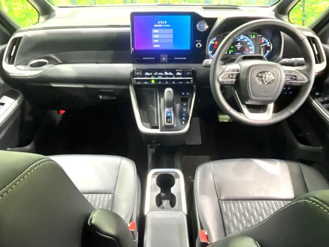 ノア1.8 ハイブリッド S-Z