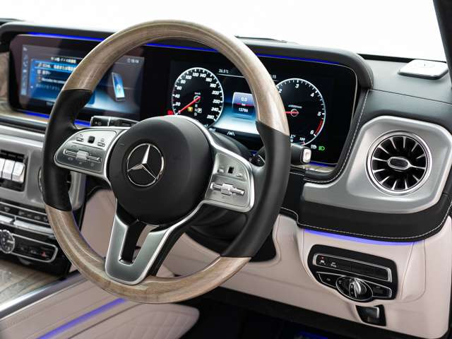 GクラスG400d AMG ライン 4WD