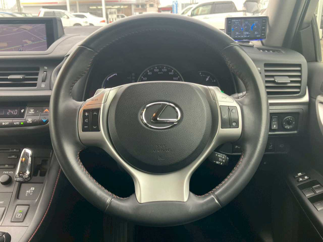 CT200h クリエイティブ テキスタイルインテリア