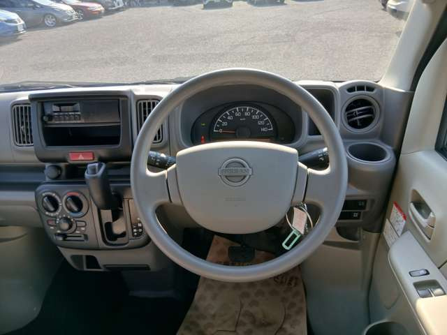 NV100クリッパーDX ハイルーフ 5AGS車