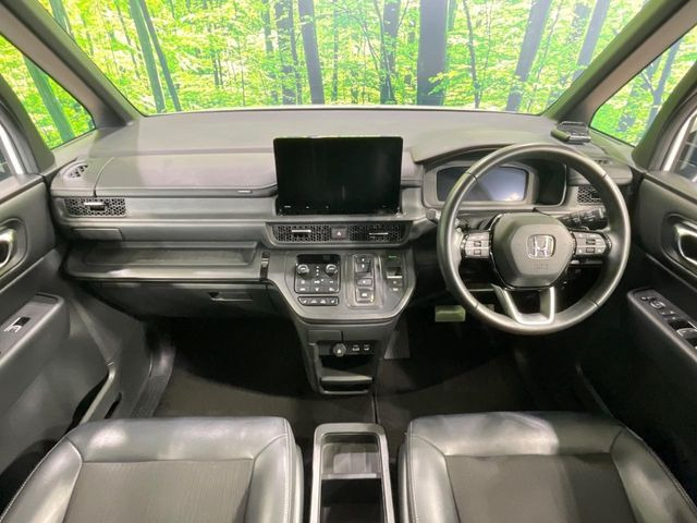 ステップワゴン2.0 e:HEV スパーダ