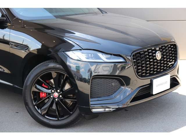 FペイスRダイナミック ブラック 2.0L P250 4WD