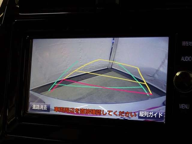 プリウス1.8 S セーフティ プラス E-Four 4WD