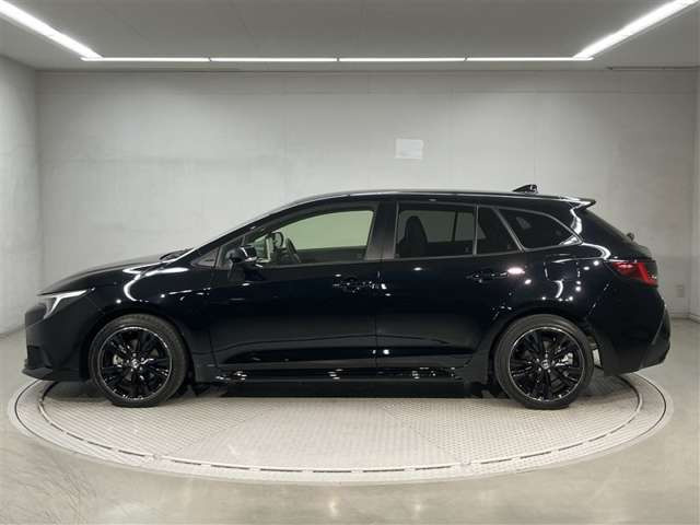 カローラツーリング1.8 ハイブリッド アクティブ スポーツ