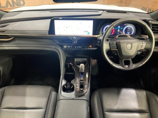 クラウンスポーツ2.5 Z E-Four 4WD