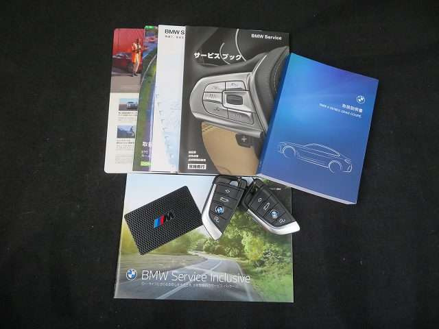 4シリーズグランクーペM440i xドライブ 4WD