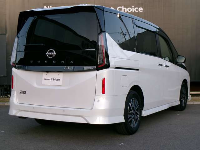 セレナ2.0 ハイウェイスターV