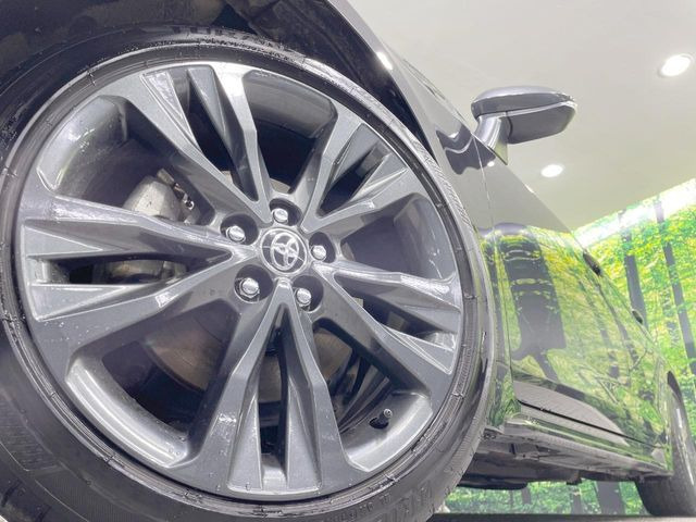 �y����17�C���`�A���~�z�C�[���z�O�ςɃ}�b�`���������A���~�z�C�[���𑕒����Ă���܂��B�e��ЊO�A���~�z�C�[����A�X�^�b�h���X�^�C�����戵�����Ă���܂��B���񂲑��k����������