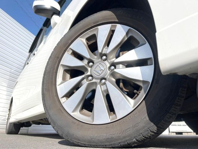�y����16�C���`�A���~�z�C�[���z�O�ςɃ}�b�`���������A���~�z�C�[���𑕒����Ă���܂��B�e��ЊO�A���~�z�C�[����A�X�^�b�h���X�^�C�����戵�����Ă���܂��B���񂲑��k����������
