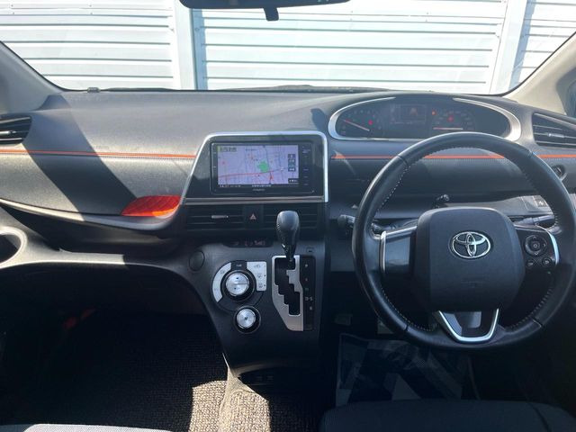 シエンタ1.5 G クエロ