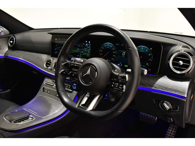 EクラスAMG E53 4マチック プラス 4WD