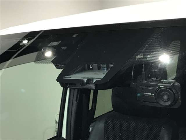 ヴォクシー1.8 ハイブリッド ZS 煌III