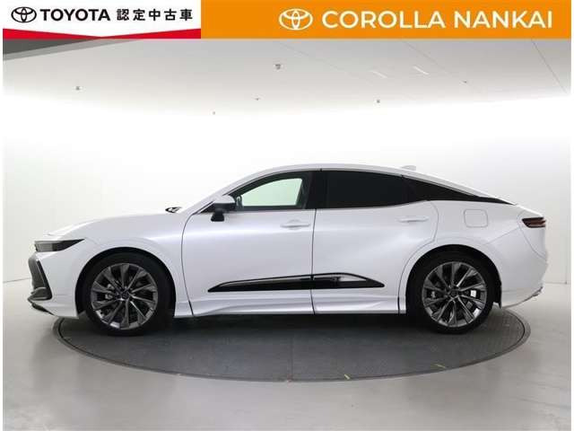 クラウンクロスオーバー2.5 G アドバンスト レザー パッケージ E-Four 4WD