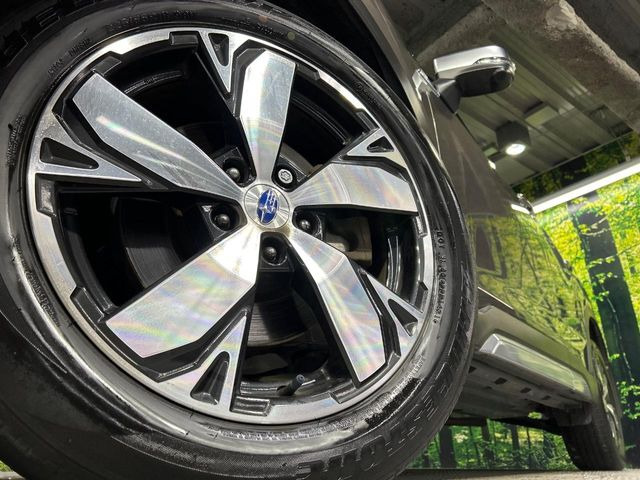 �y����18�C���`�A���~�z�C�[���z�O�ςɃ}�b�`���������A���~�z�C�[���𑕒����Ă���܂��B�e��ЊO�A���~�z�C�[����A�X�^�b�h���X�^�C�����戵�����Ă���܂��B���񂲑��k����������