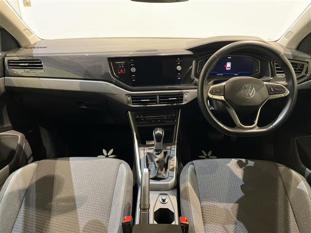 ポロTSI アクティブ