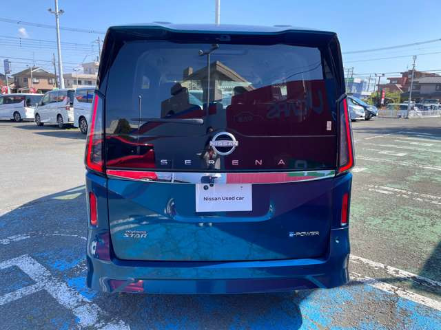 セレナ1.4 e-POWER ハイウェイスターV