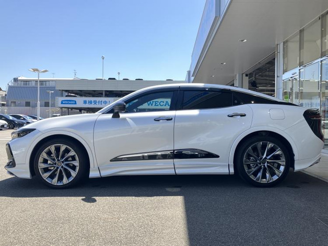 クラウンクロスオーバー2.5 G アドバンスト レザー パッケージ E-Four 4WD