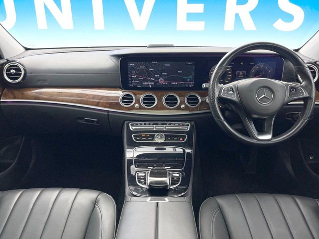 EクラスE400 4マチック エクスクルーシブ 4WD