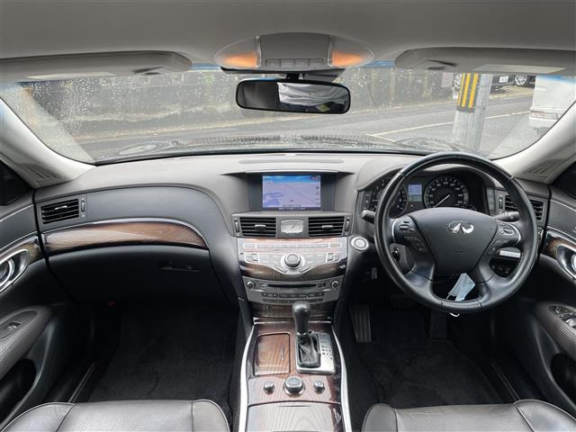 フーガハイブリッド3.5 VIP