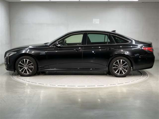 クラウンハイブリッド 2.5 S Cパッケージ