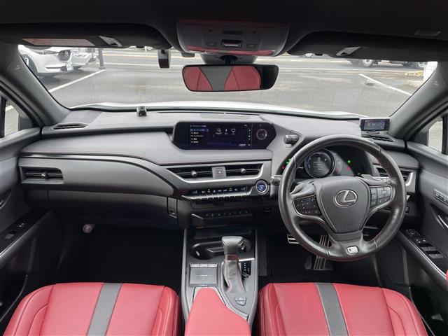 UX250h Fスポーツ