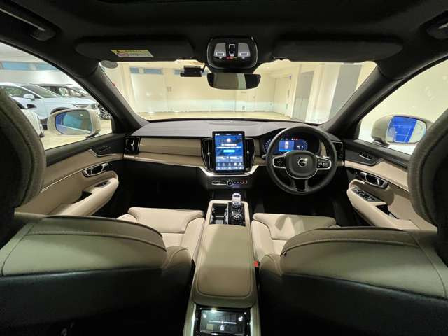 XC90プラス B5 AWD 4WD