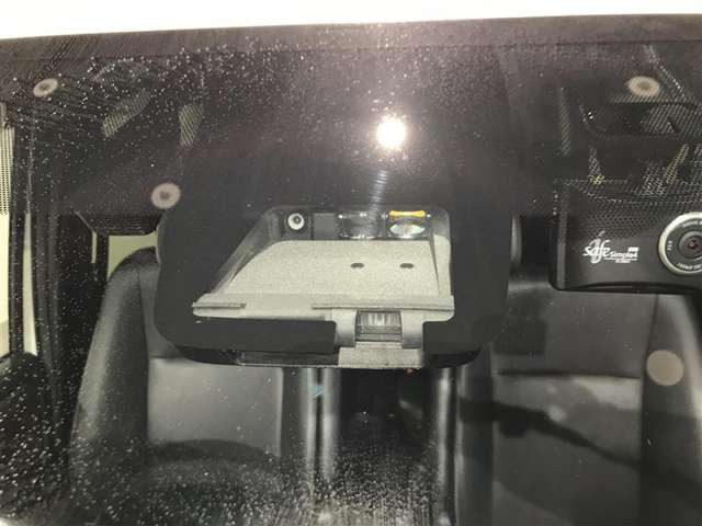 エスクァイアハイブリッド1.8 Gi