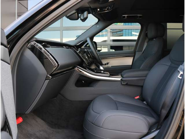 レンジローバースポーツダイナミック SE 3.0L P550e 4WD