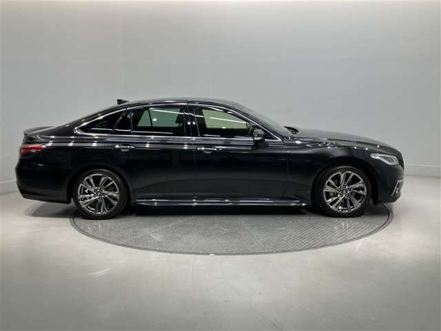 クラウンハイブリッド 2.5 RS アドバンス