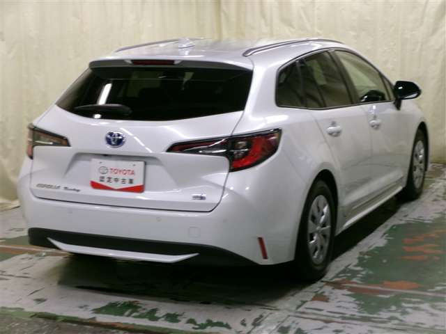 カローラツーリング1.8 ハイブリッド G E-Four 4WD