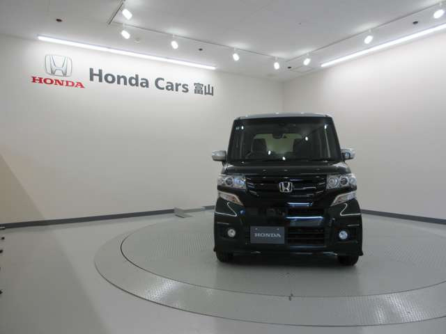 N-BOXカスタムG Lパッケージ 2トーンカラースタイル