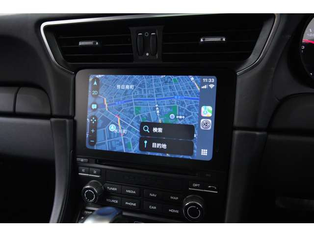 Apple Carplay�Ή��B