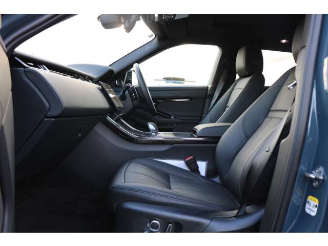 レンジローバーイヴォークダイナミック HSE 2.0L P250 4WD